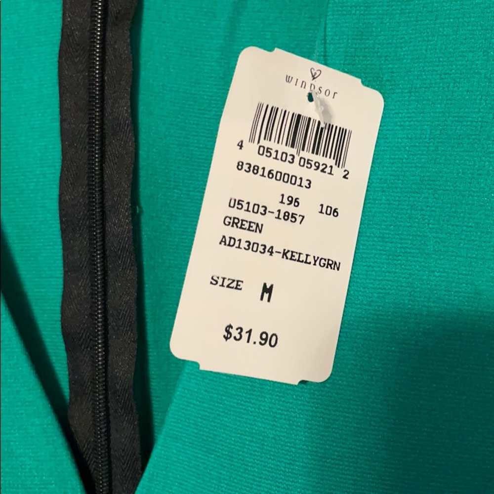 Never worn - Picture 3 of 4